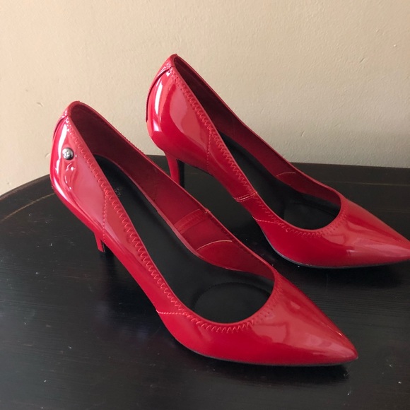 vera wang red heels